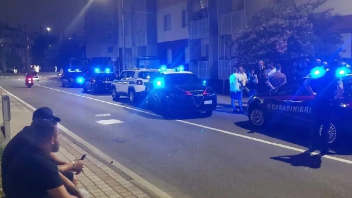 La «notte nera» di Rozzano: le ronde, i linciaggi e la caccia agli immigrati da parte di residenti esasperati dalla criminalità
