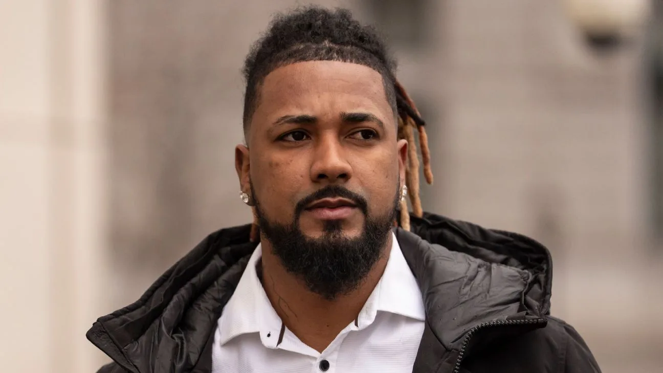 Federal prosecutors identify 18 alleged rigged pitches for Clase trial