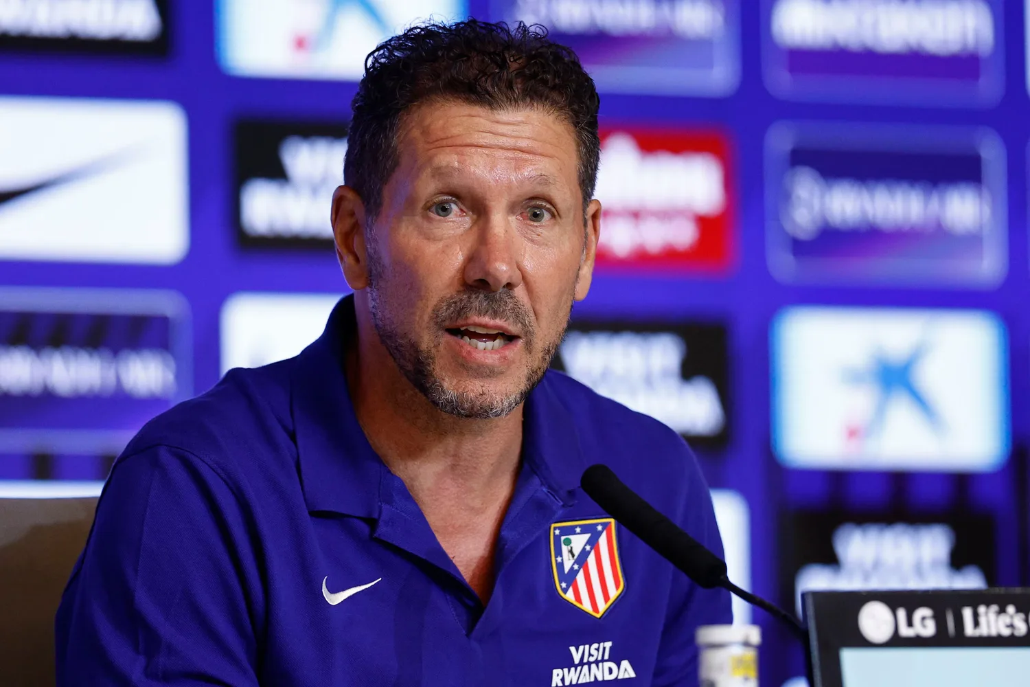 Simeone: “Sin ninguna duda, con la edad que tiene, el Balón de Oro debería ser para Messi después del Mundial que hizo”