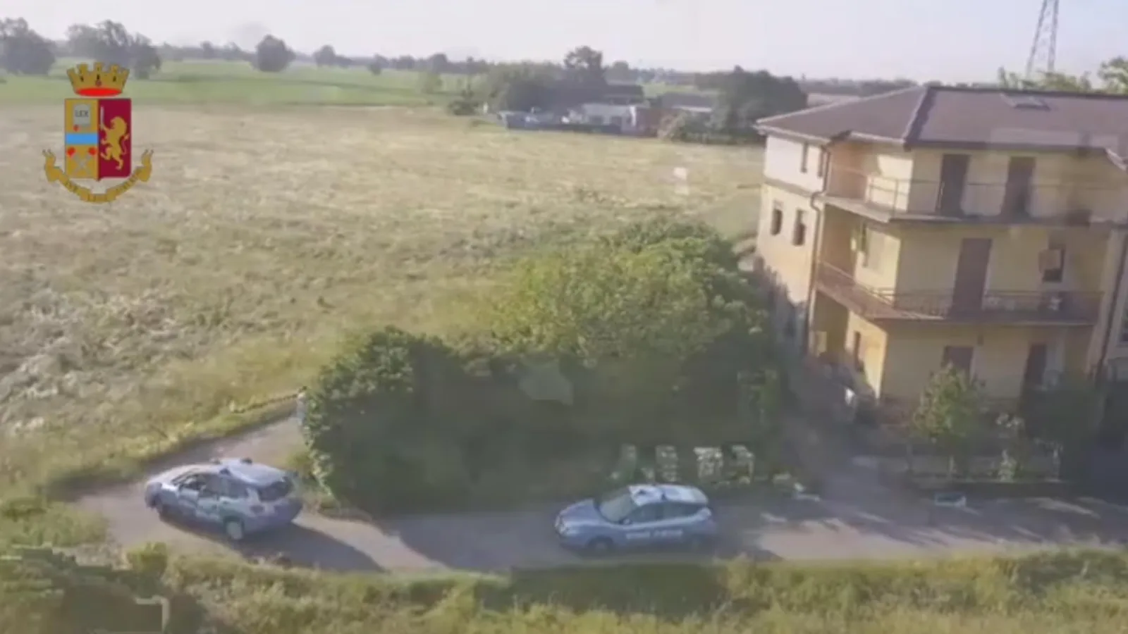 15enne trovato morto ai piedi di un traliccio dell'alta tensione nelle campagne di Lodi