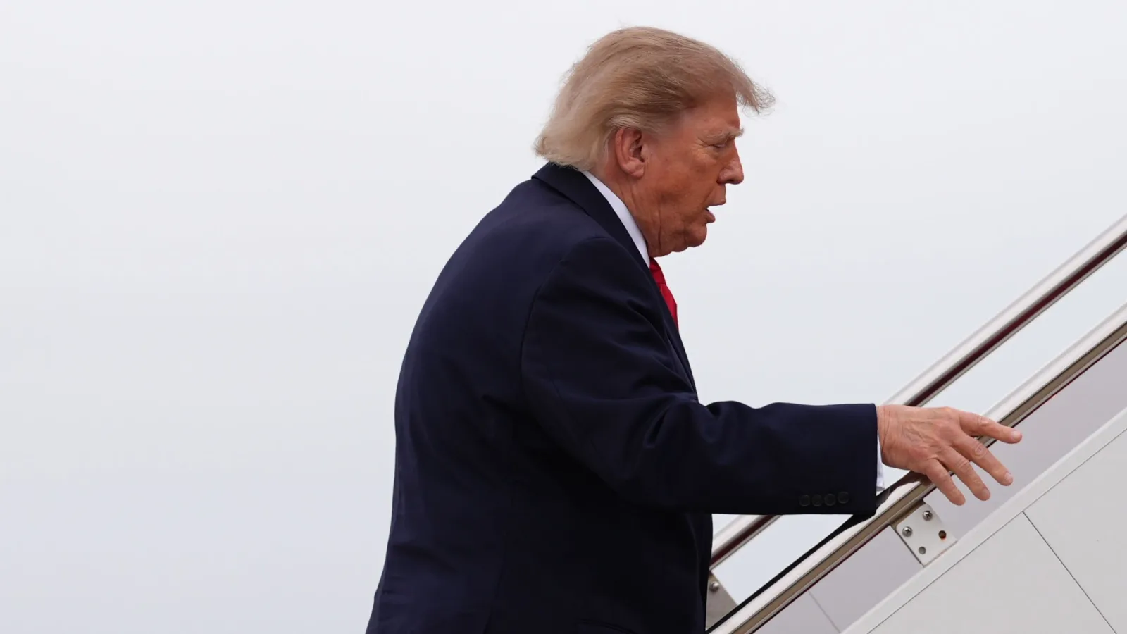 USA unter Trump: Trumps Zustimmungswerte fallen auf Rekordtief