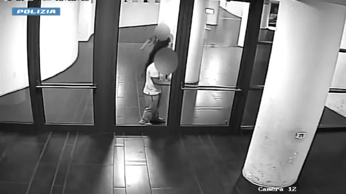 Sequestrato e torturato da una banda di narcos a Roma: il video dell'aggressione