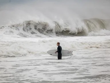 Nor'easter brings strong winds, coastal flooding and high waves to East Coast