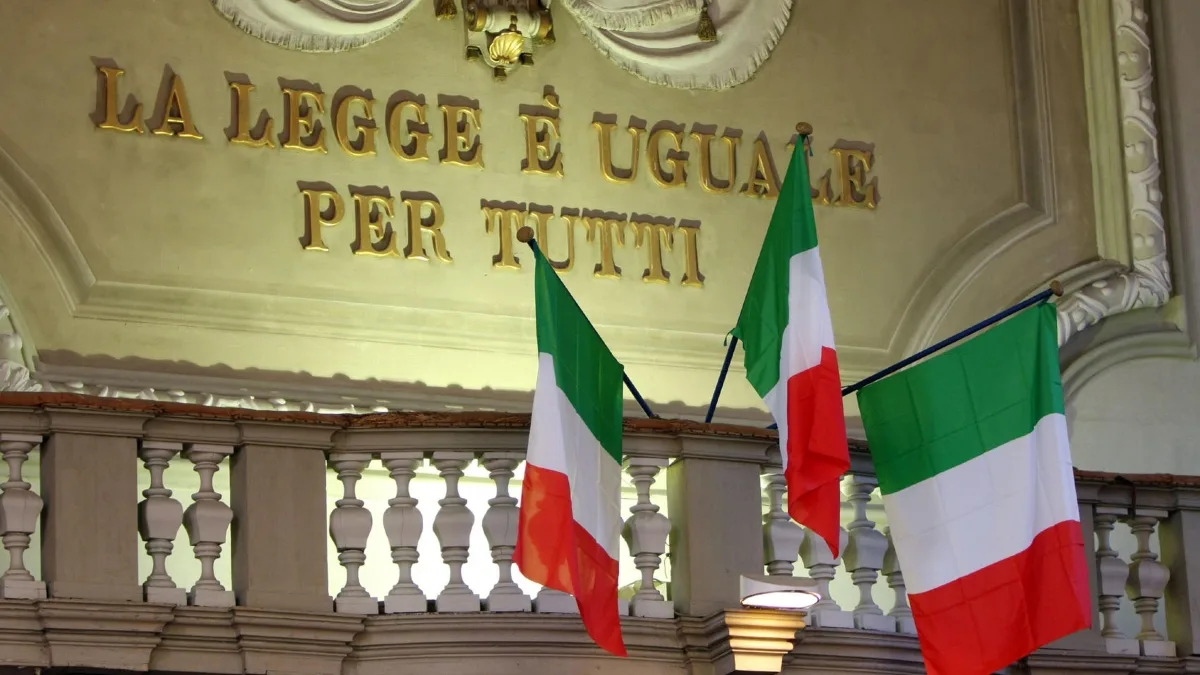 Milano, avvocato condannato per prostituzione minorile a 4 anni e mezzo: lo «Sugar Daddy» è partner di uno dei più importanti studi legali italiani