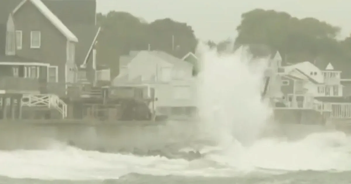 Nor'easter dumps rain on East Coast while Hurricane Nolo threatens Hawaii