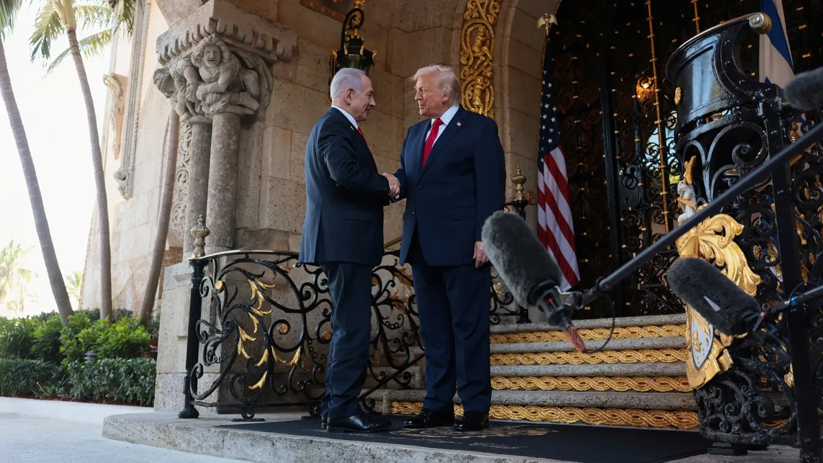 Why does the US want to send Israel 40,000 bombs?