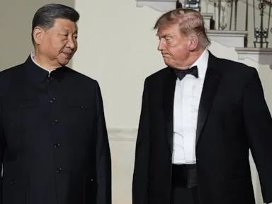Xi is wrapping his visit to Washington with a peek at the Constitution and Bill of Rights