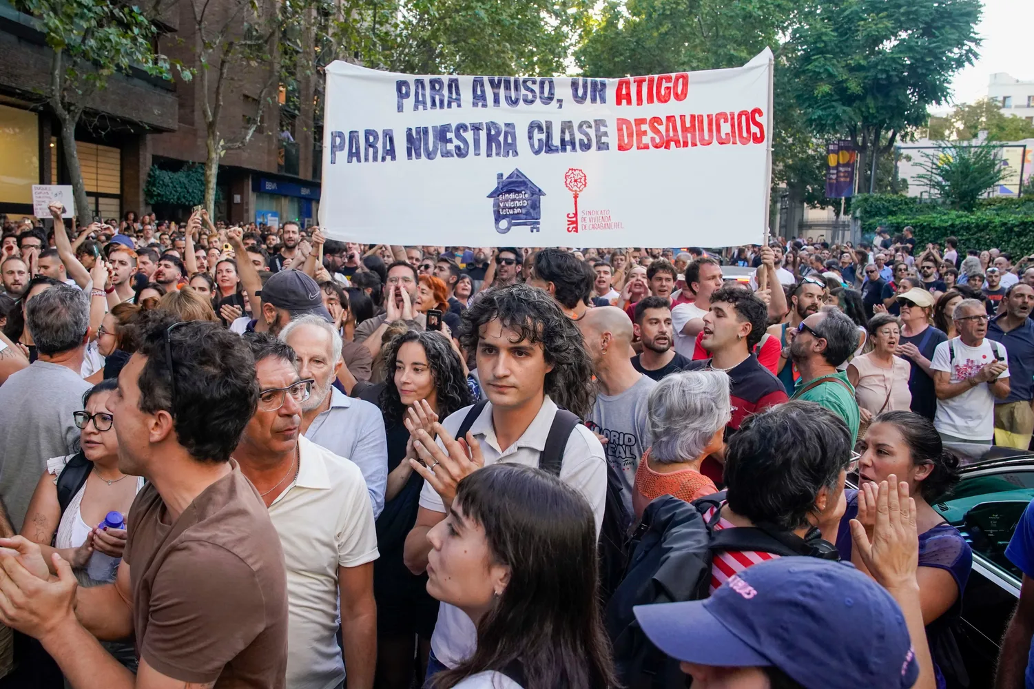 Manifestación contra los desahucios, en directo | Maricarmen anima desde el hospital a acudir a la manifestación de esta tarde en Madrid