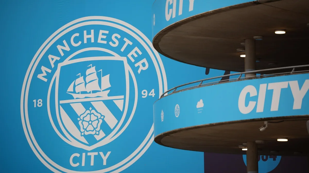 Manchester City riconosciuto colpevole: violato il fair play finanziario 114 volte su 115. Cosa rischia adesso il club?