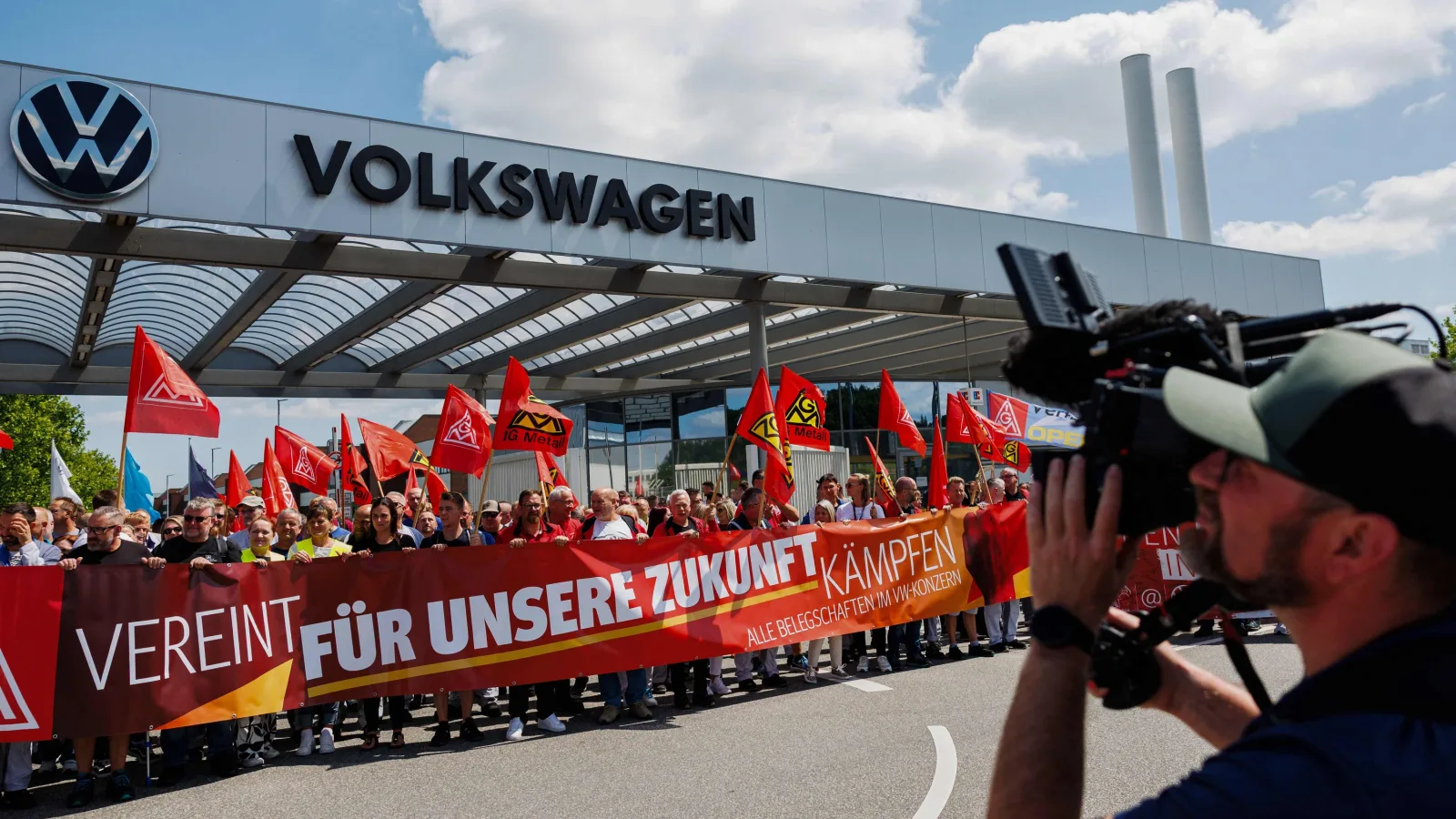 Autokonzern in der Krise: Sachsen ergreift die Initiative – Rettungsplan für die VW-Standorte gefordert
