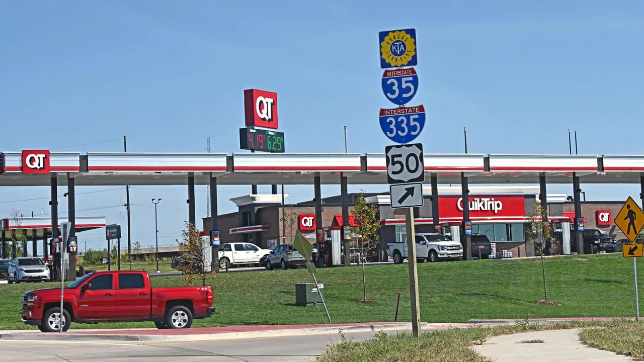 USA prüfen wegen hoher Spritpreise Exportstopp für Diesel