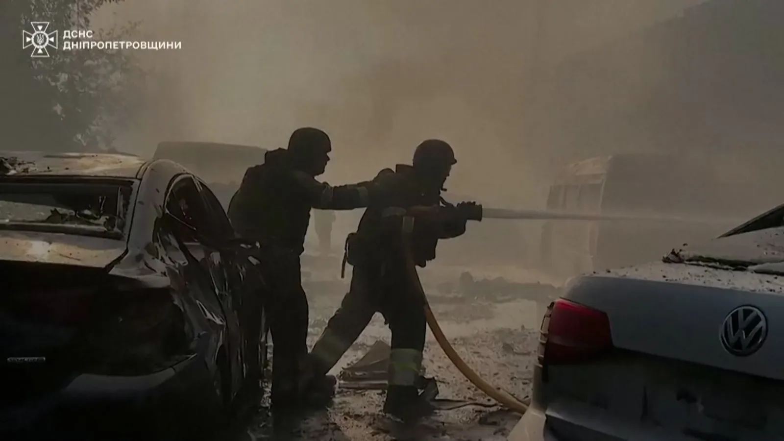 Russian strike hits shopping centre in central Ukraine