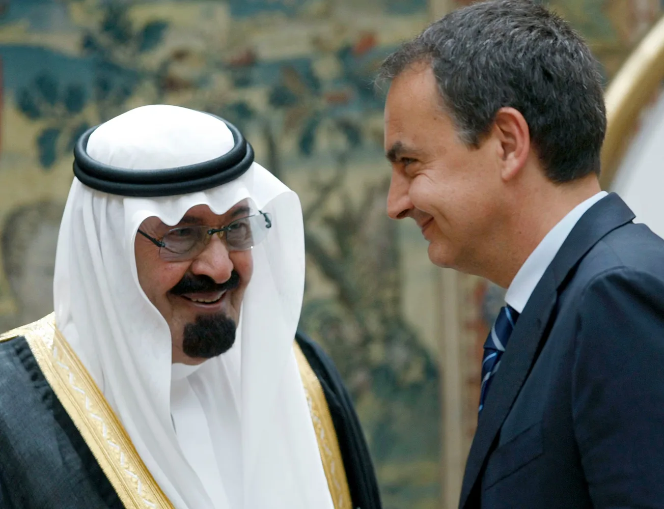 Zapatero se enfrenta al mismo silencio de los saudíes que Juan Carlos I con los regalos del rey Abdalá