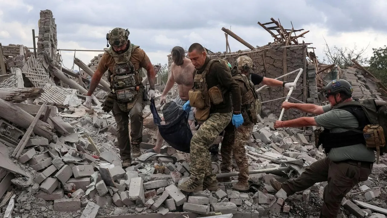 Krieg gegen die Ukraine: Tote bei russischen Angriffen auf Industriestädte