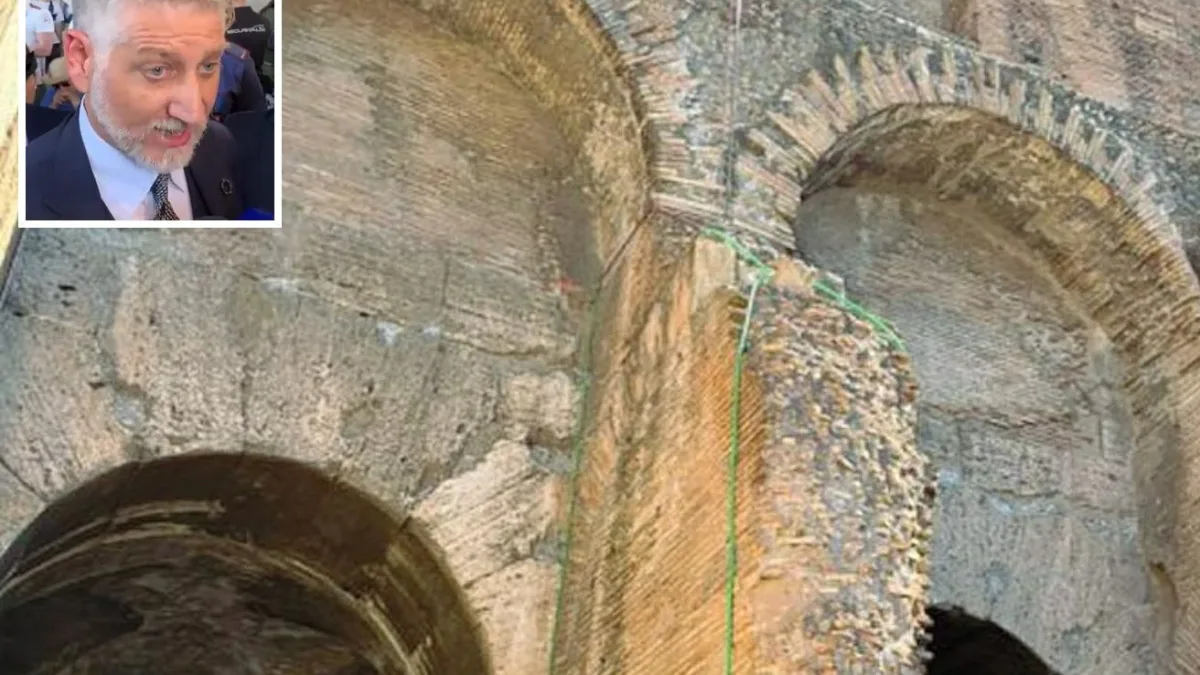 Il ministro Giuli: «Tutta notte coi genitori annientati dal dolore. Mi ha colpito vedere i turisti commossi»