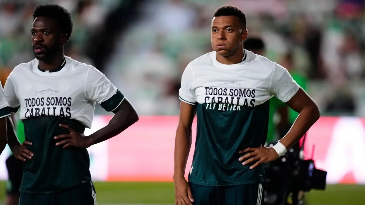 Mbappé e Vinicius e Konaté coprono la maglietta pro Ceuta: scoppia la polemica
