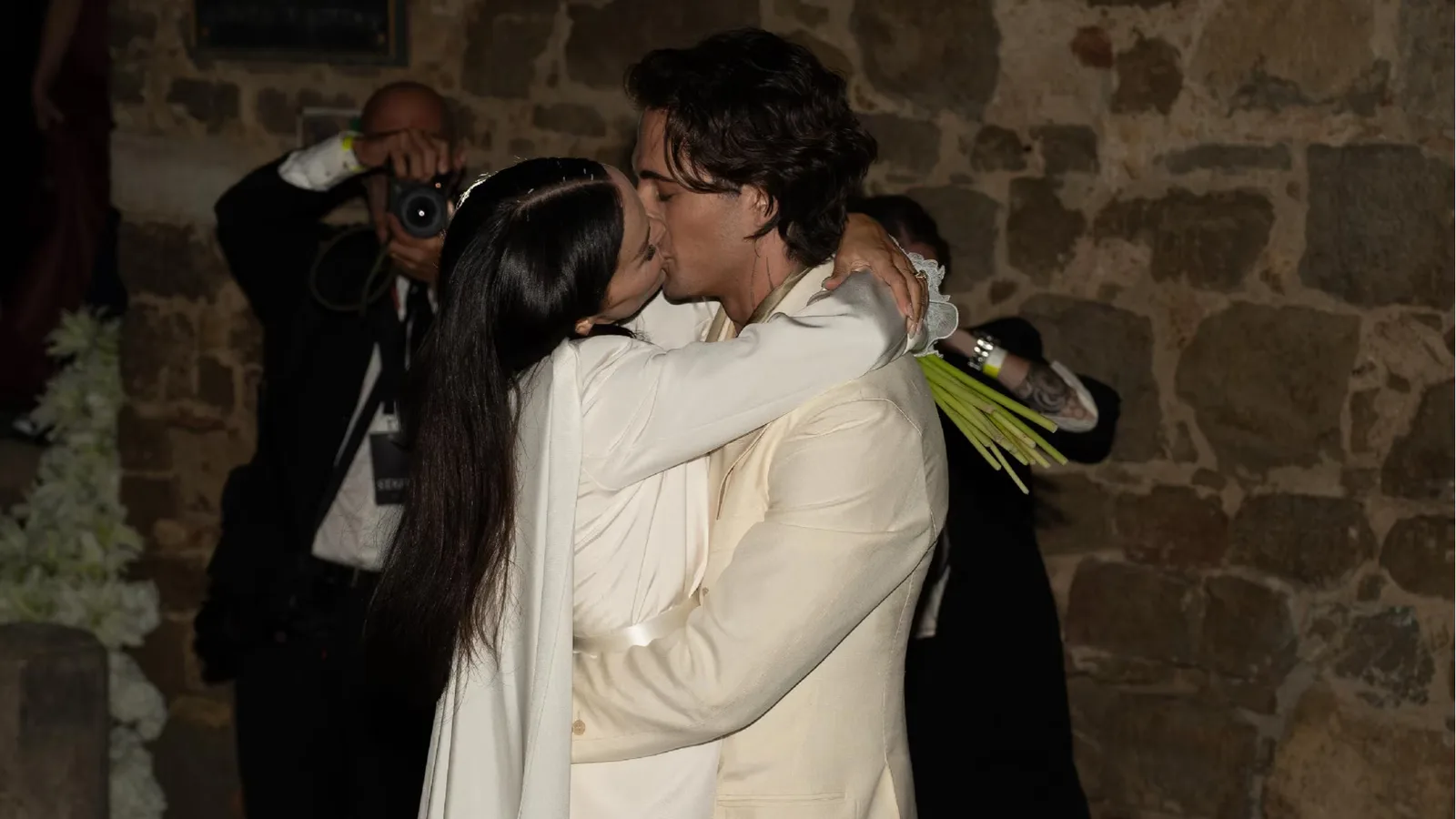 Damiano David e Dove Cameron sposi a Montalcino: cerimonia blindatissima