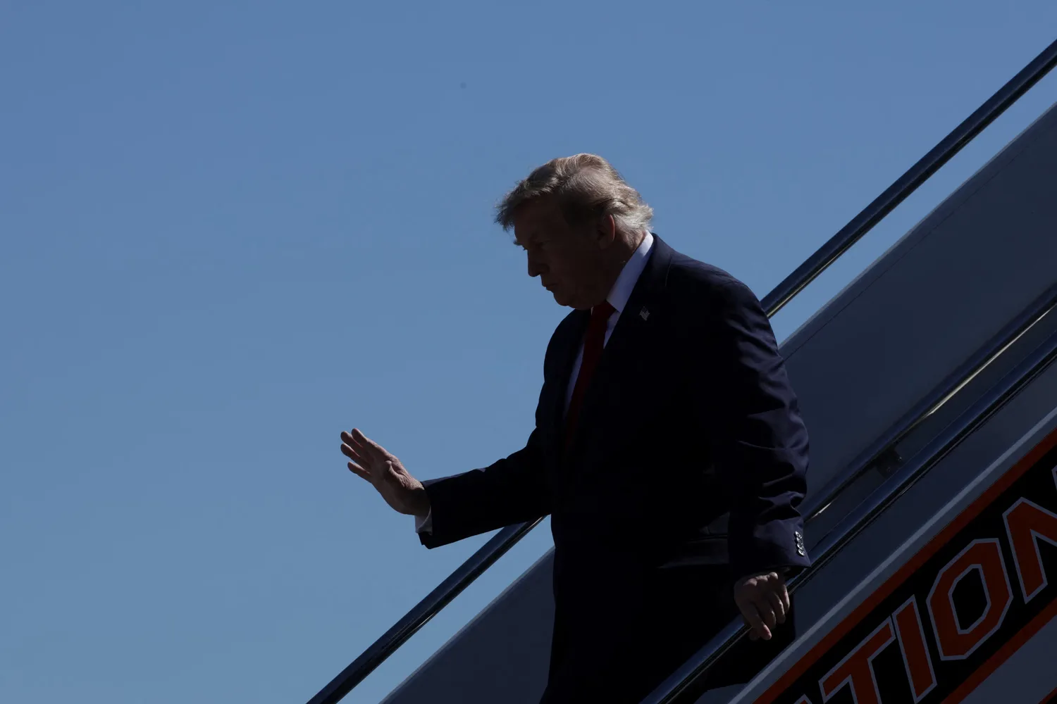 Trump rechaza la propuesta de Irán para reabrir el estrecho de Ormuz