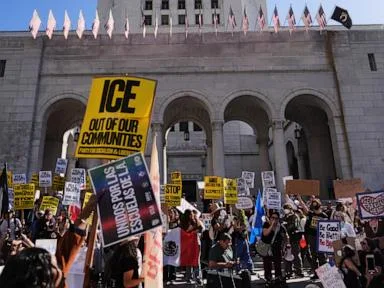 Federal judge restricts warrantless immigration arrests in Southern California