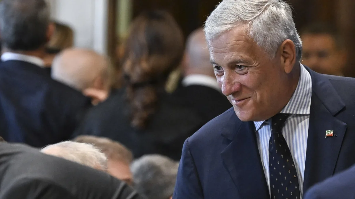 Tajani: «Non siamo in guerra e la missione Ue va rafforzata: dal Mar Rosso passa il 60% dell'export verso l’Asia»