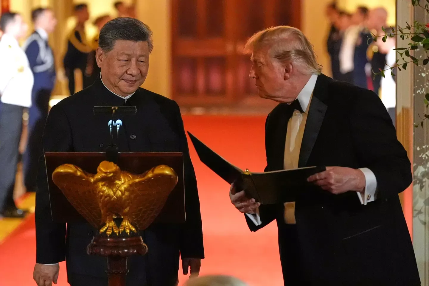 Trump, Xi hail friendly relations at White House state dinner