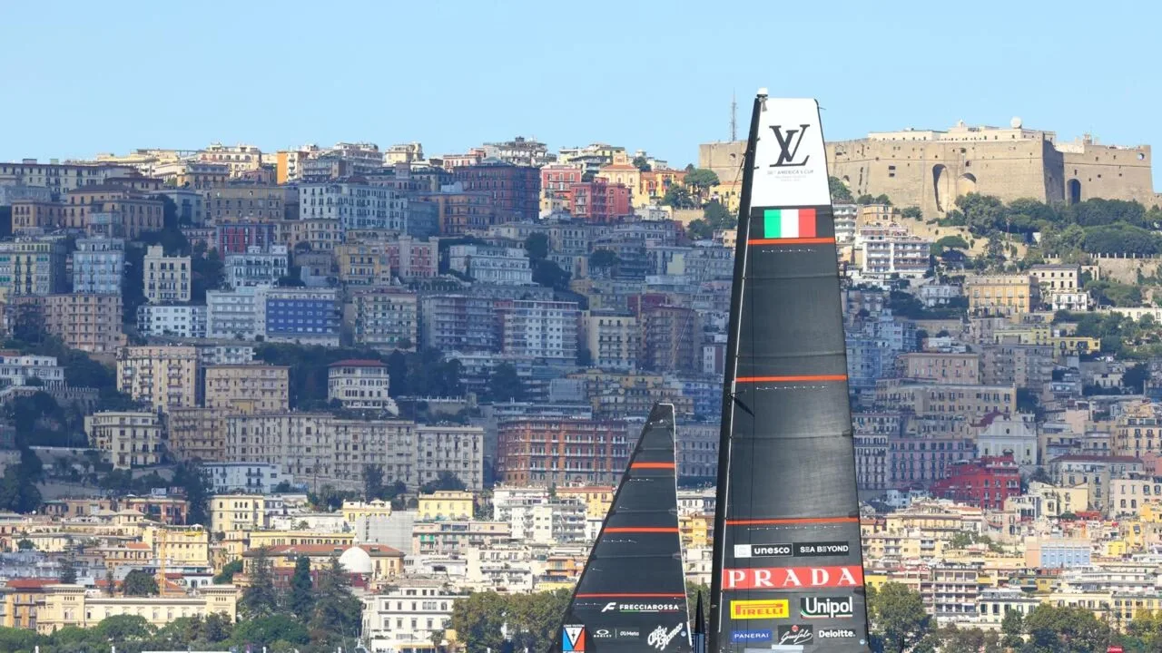 America's Cup: spettacolo Luna Rossa e La Roche-Posay, boom di presenze