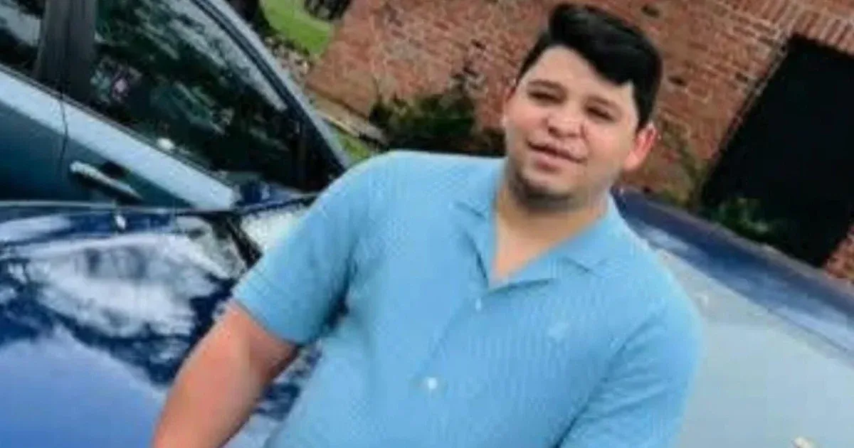 Man shot by ICE returns to hospital from detention center with left-side paralysis, attorney says