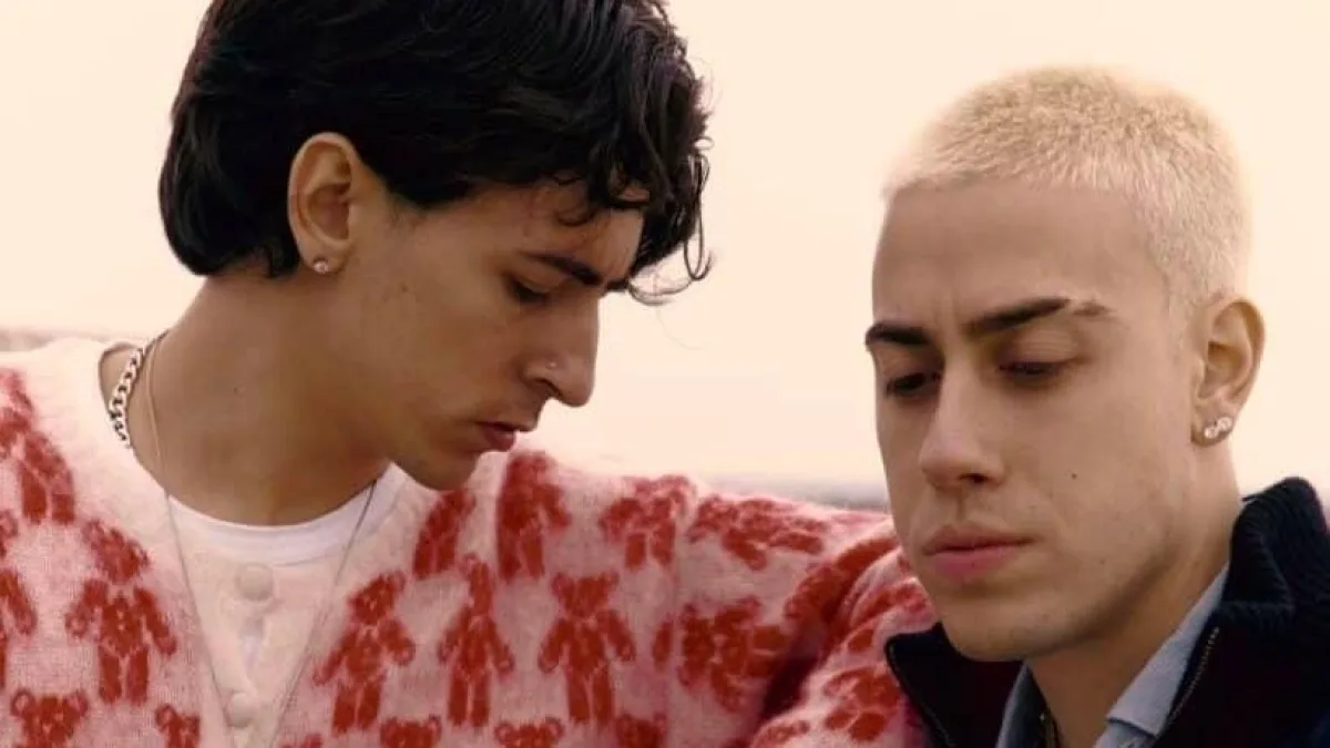 «Fomo», il nuovo fenomeno su RaiPlay. Il duo Voga firma le musiche: è la paura dei ragazzi di perdersi qualcosa